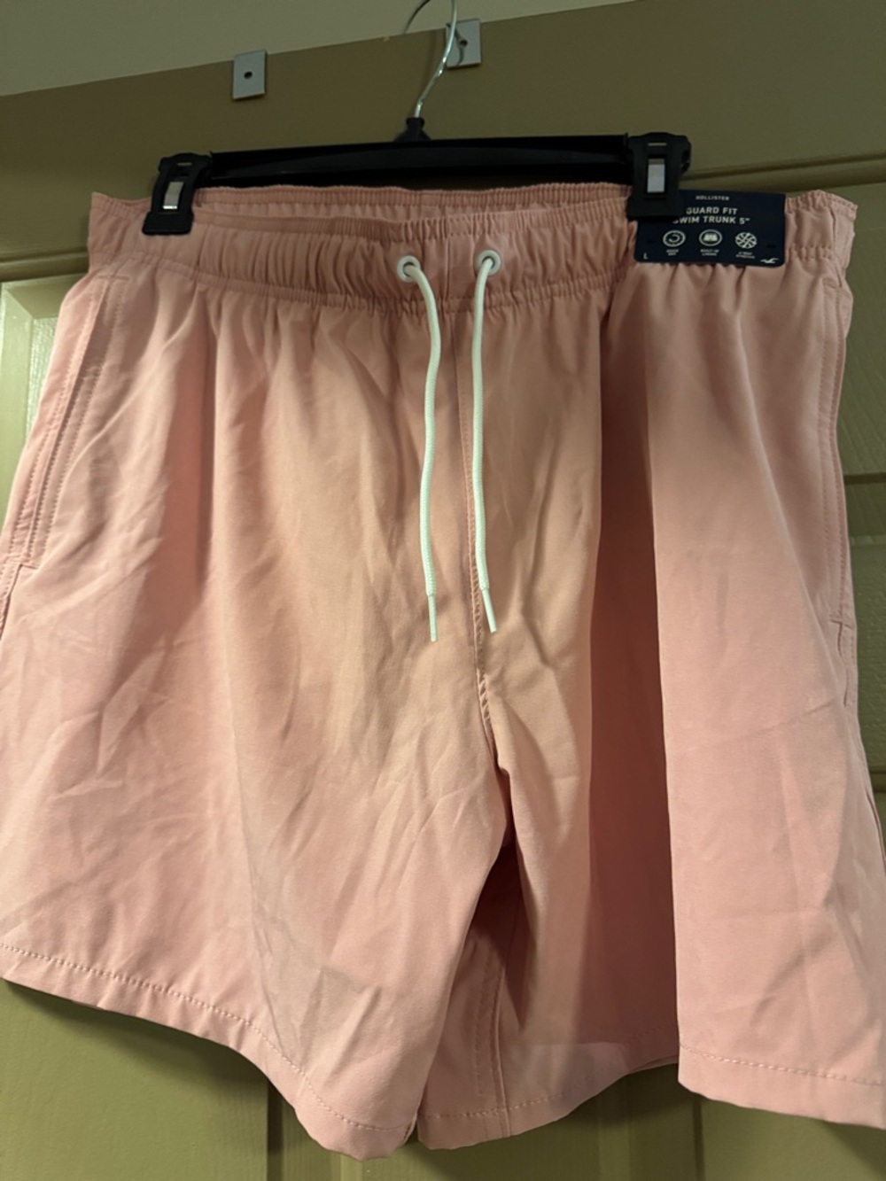 Hollister Light Pink Men's Athletic Shorts with White Drawstring